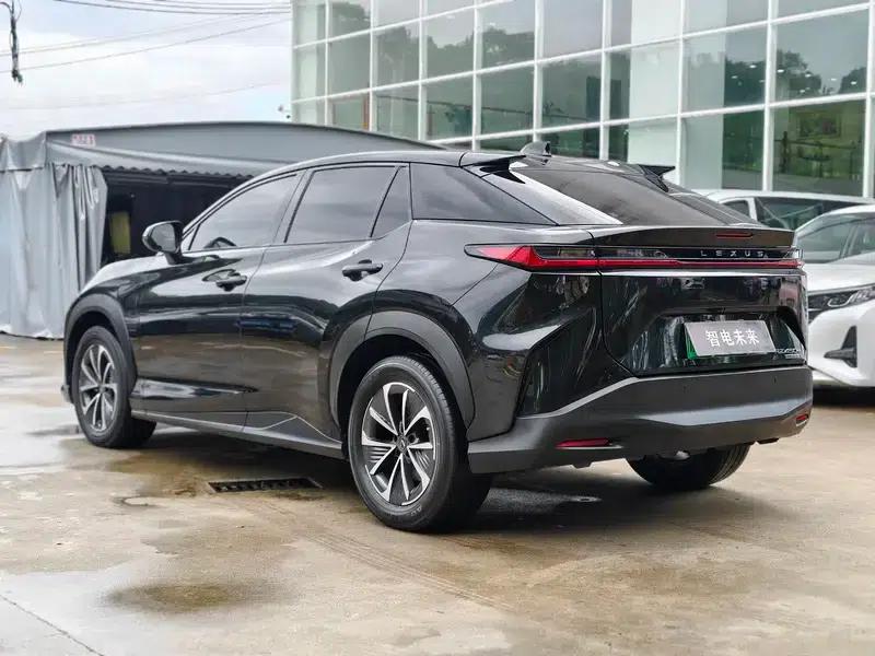 Lexus RZ 2023 450e DIRECT4 Luxury Edition — миниатюра 4