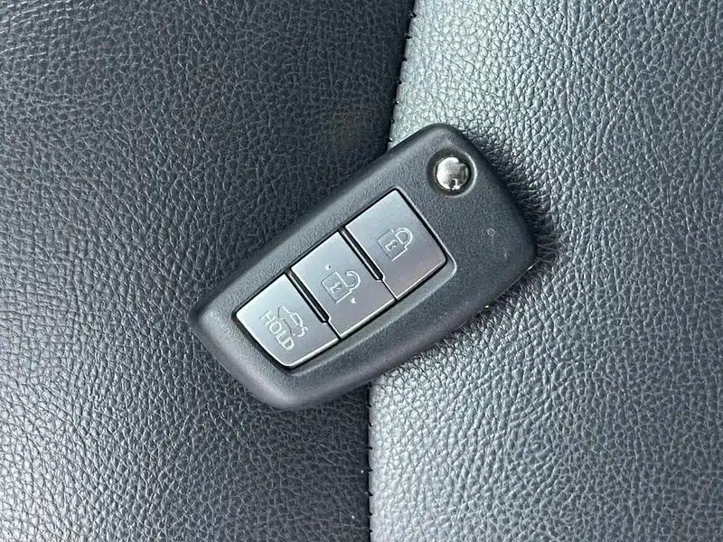 Nissan Sylphy 2022 Facelift Classic 1.6 XE CVT Comfort Edition — миниатюра 11