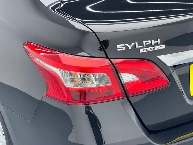 Nissan Sylphy 2022 Facelift Classic 1.6 XE CVT Comfort Edition — миниатюра 13