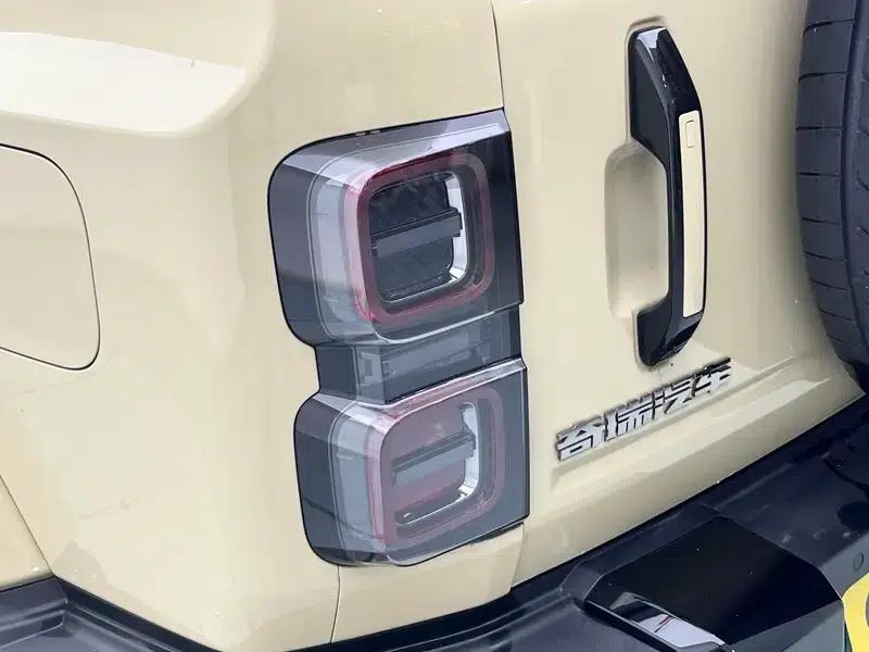 iCAR V27 2026 model, 200km range, 4WD Falcon 700 — миниатюра 25