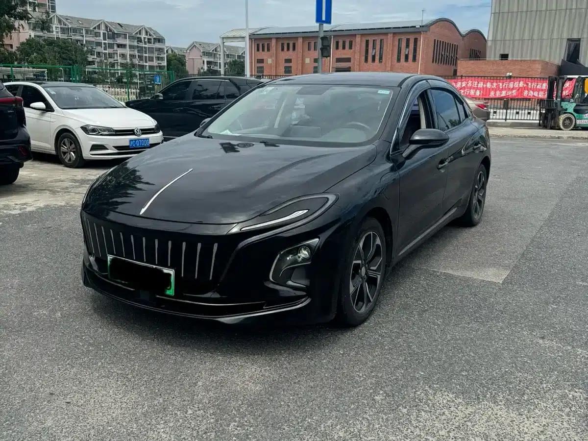 Hongqi E-QM5 2021 Charging Flagship Edition — миниатюра 1
