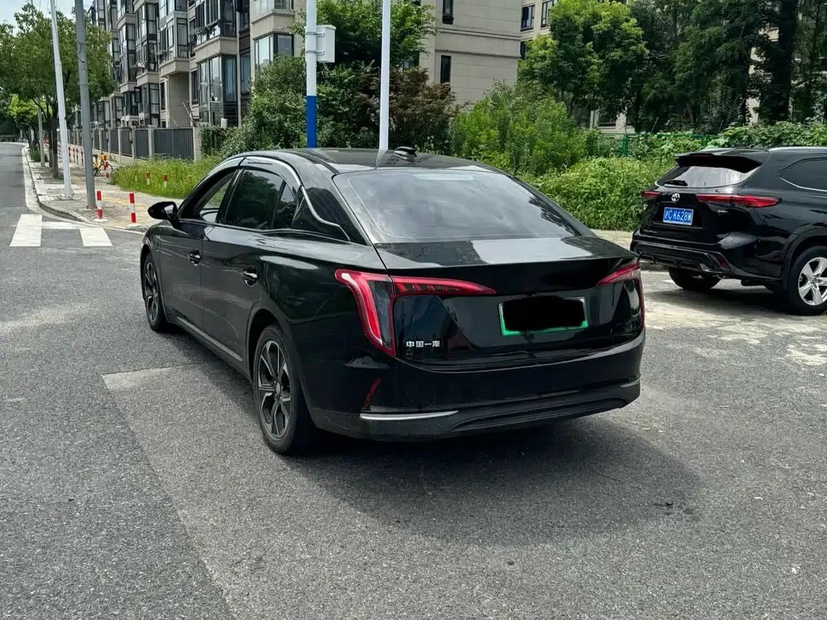 Hongqi E-QM5 2021 Charging Flagship Edition — миниатюра 14