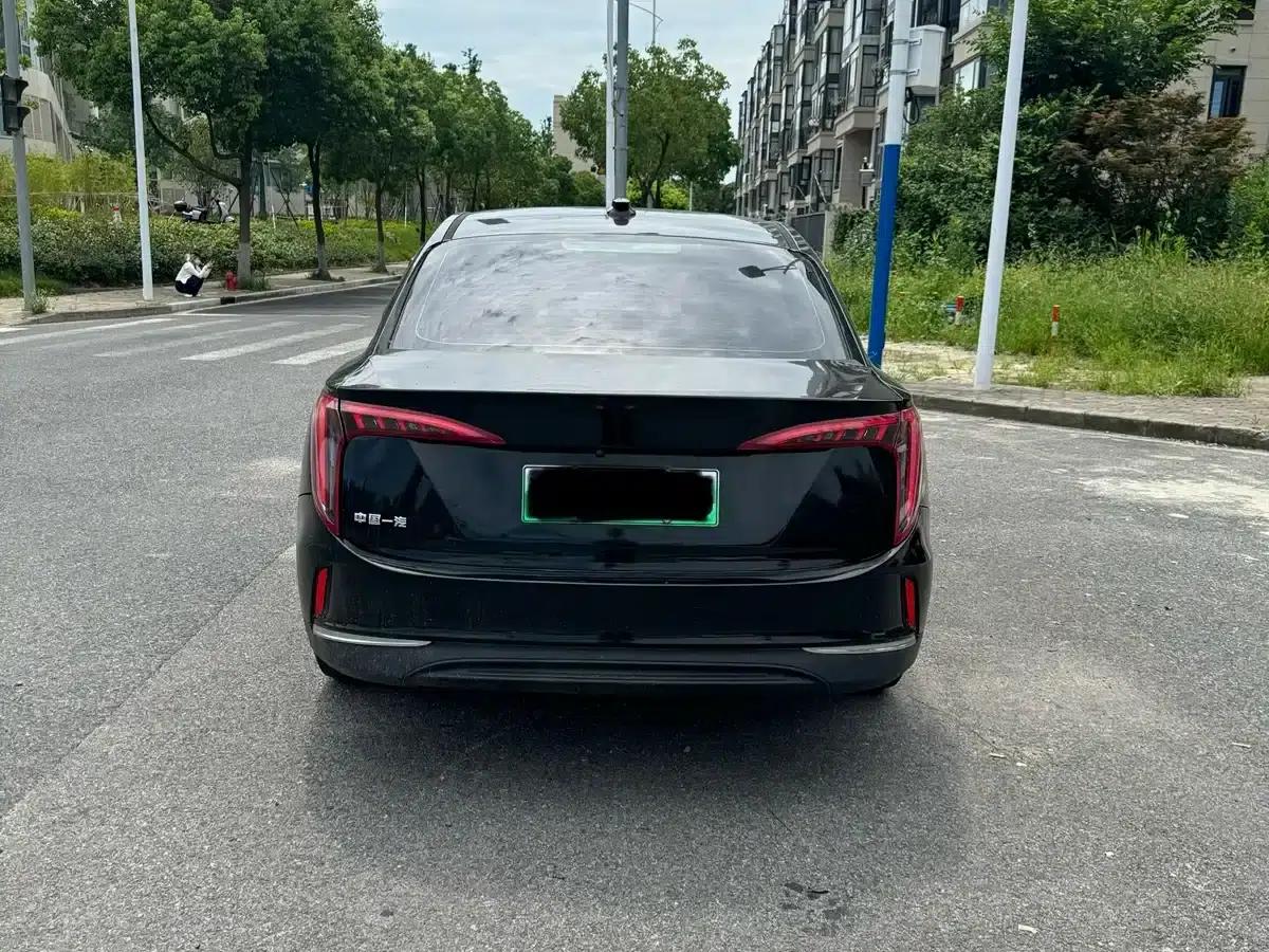 Hongqi E-QM5 2021 Charging Flagship Edition — миниатюра 15