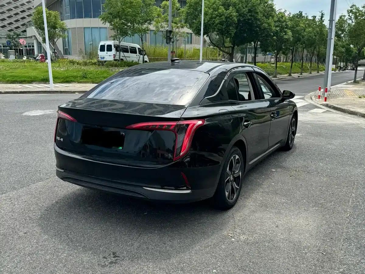 Hongqi E-QM5 2021 Charging Flagship Edition — миниатюра 16