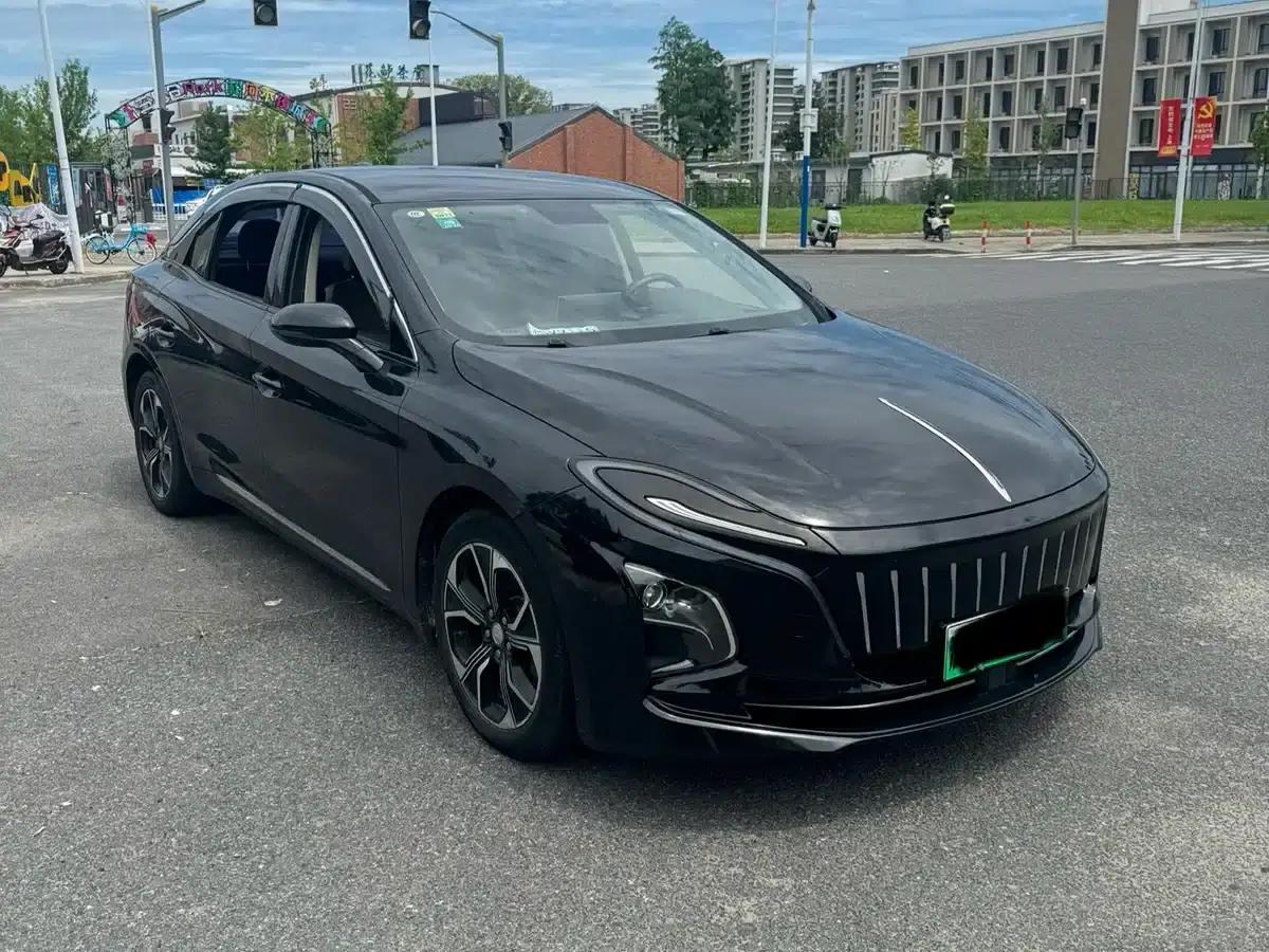 Hongqi E-QM5 2021 Charging Flagship Edition — миниатюра 3