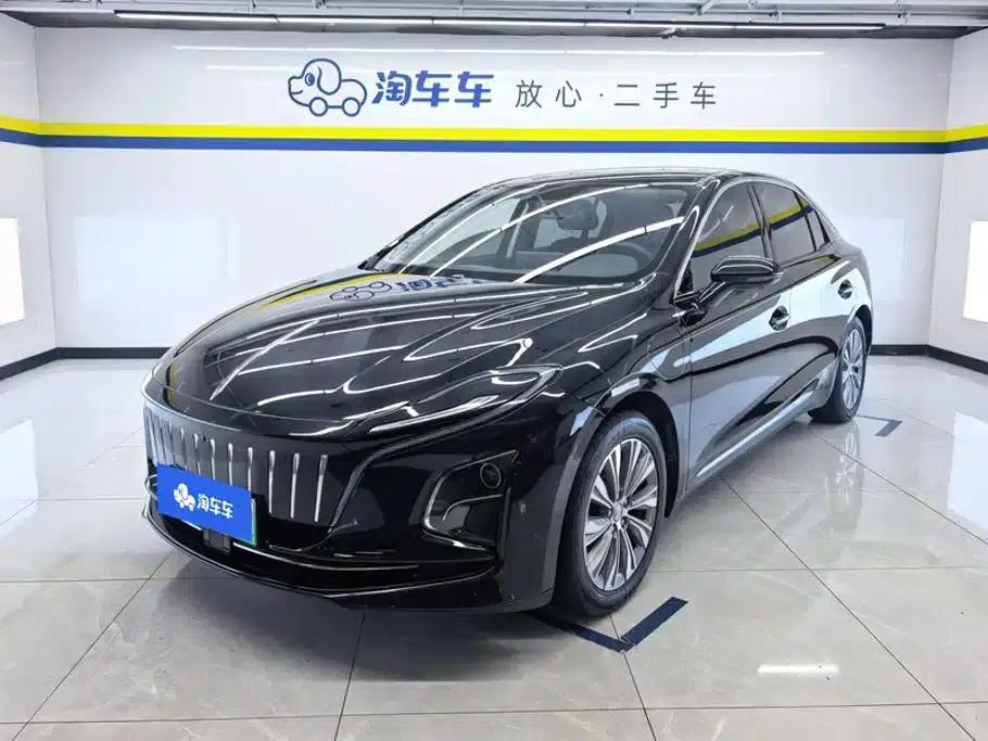 Hongqi E-QM5 2024 Model 450km Travel Edition — миниатюра 1