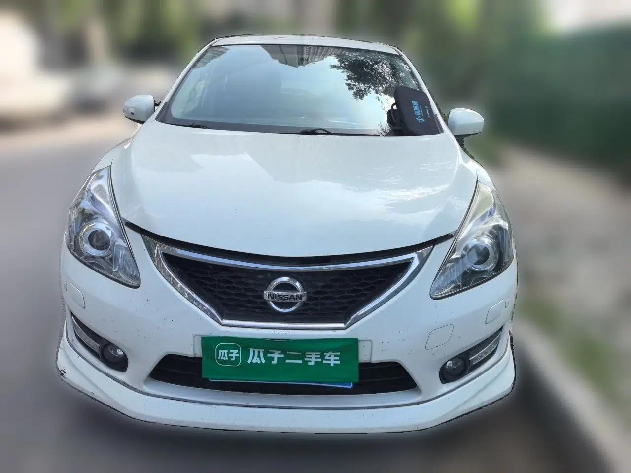 Nissan Tiida 2011 1.6T M-CVT Cool Edition — миниатюра 2