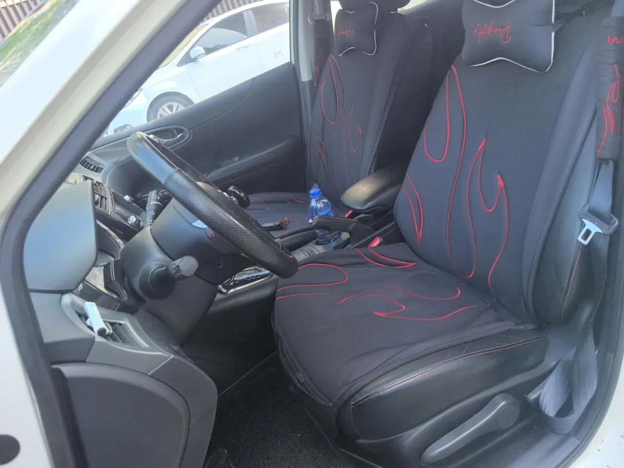 Nissan Tiida 2011 1.6T M-CVT Cool Edition — миниатюра 15