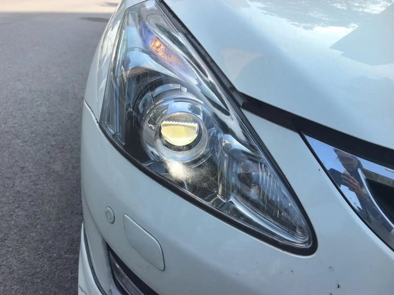Nissan Tiida 2011 1.6T M-CVT Cool Edition — миниатюра 7