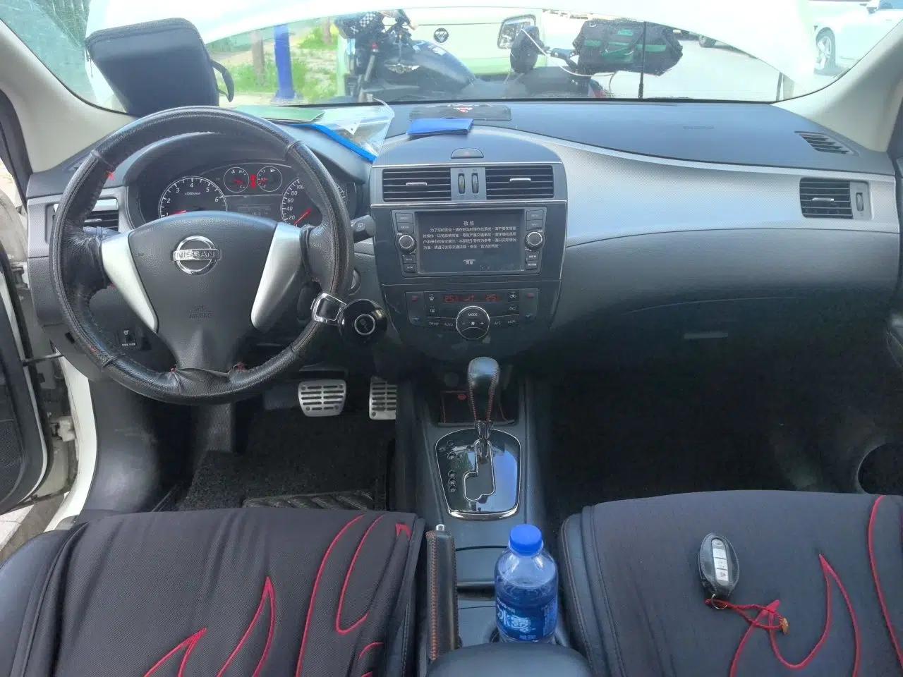 Nissan Tiida 2011 1.6T M-CVT Cool Edition — миниатюра 9