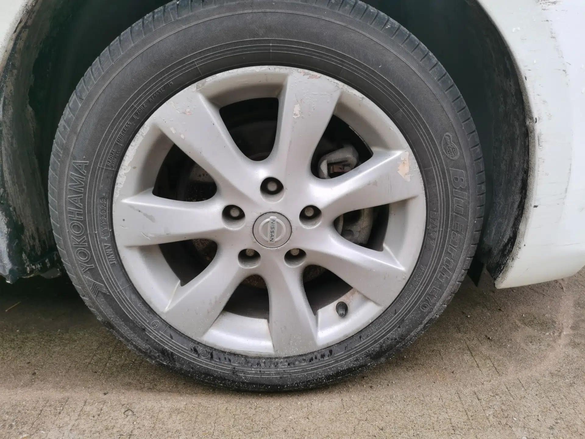 Nissan Tiida 2011 1.6L CVT Comfort Model — миниатюра 8
