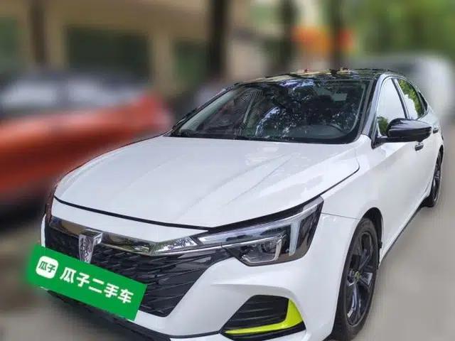 Roewe i6 MAX 2020 300TGI Automatic Supreme Edition with Cool Sunroof and Advanced Driving Features