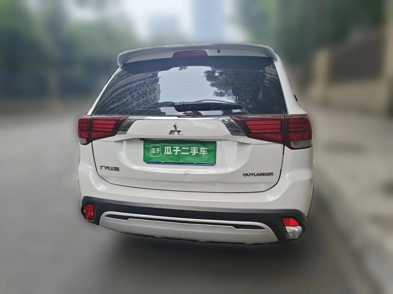 Mitsubishi Outlander 2019 2.0L Two-Wheel Drive Comfort Edition 5 Seats China VI Standard — миниатюра 5