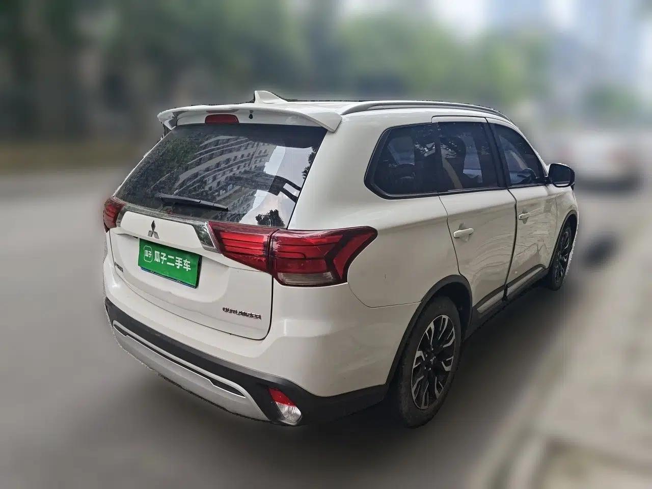 Mitsubishi Outlander 2019 2.0L Two-Wheel Drive Comfort Edition 5 Seats China VI Standard — миниатюра 6
