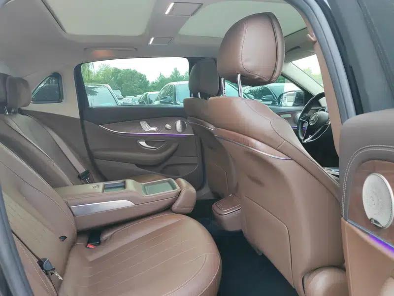 Mercedes-Benz E-Class 2022 Facelift E 300 L Luxury Sedan — миниатюра 11