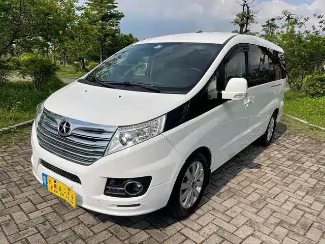 Refine M5 2016 2.0T Gasoline Manual Executive Edition