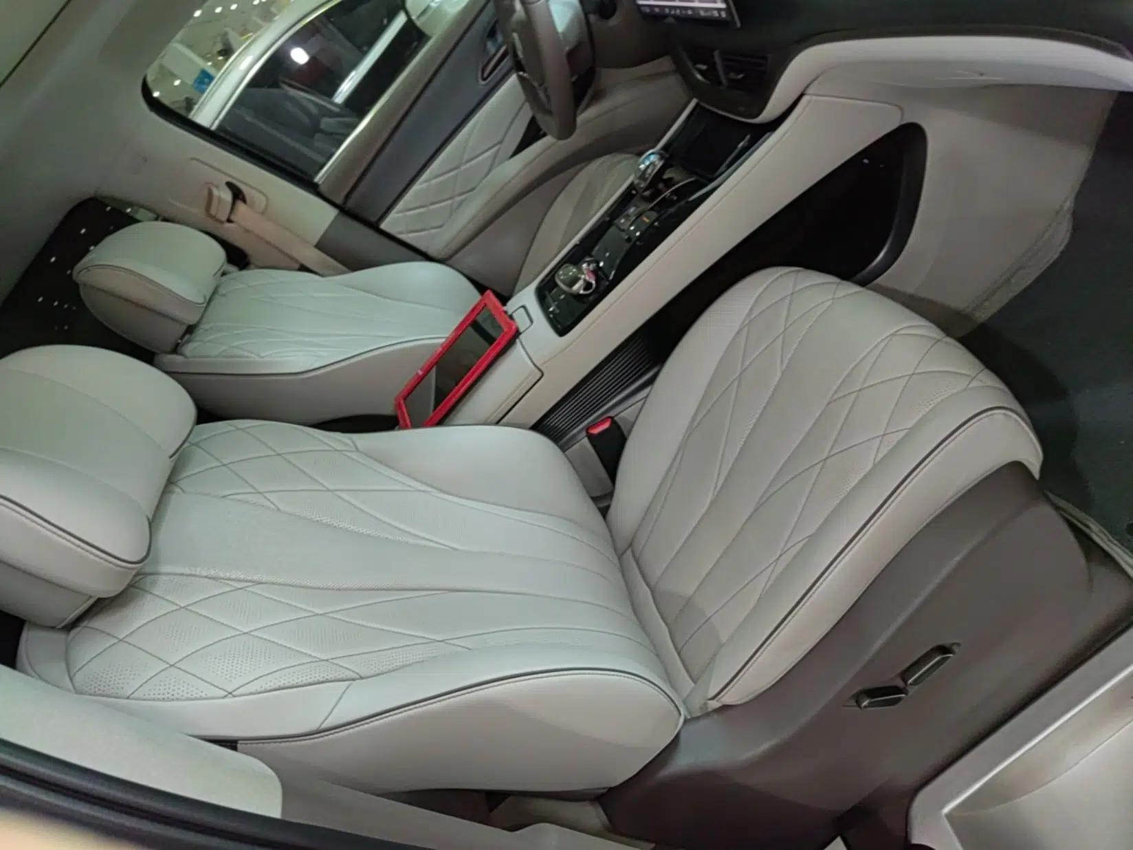 Denza D9 2022 DM-i 970 Four-Wheel Drive Flagship Model — миниатюра 19