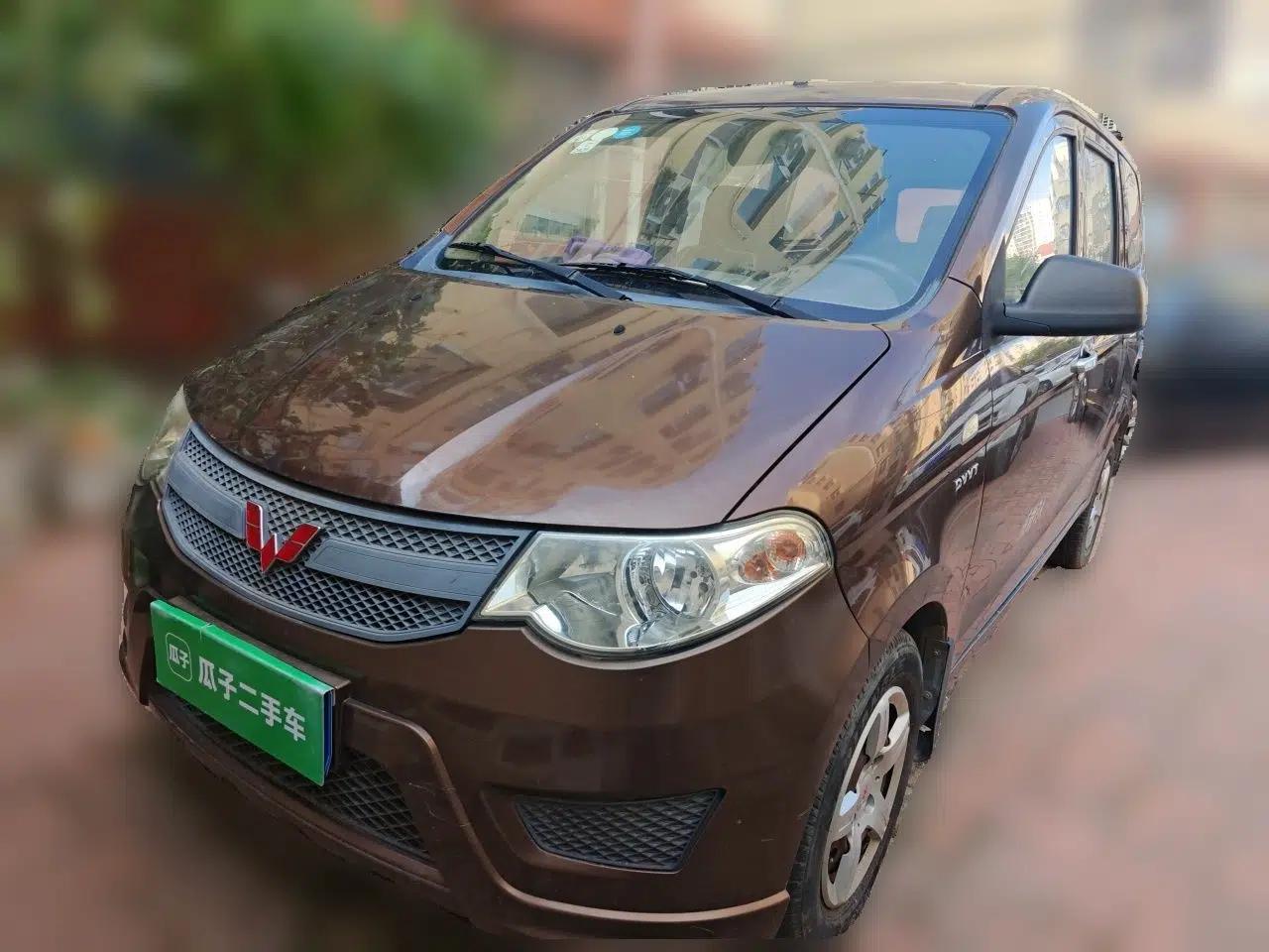 Wuling Hongguang 2015 1.5L S Basic Version China V Standard — миниатюра 1