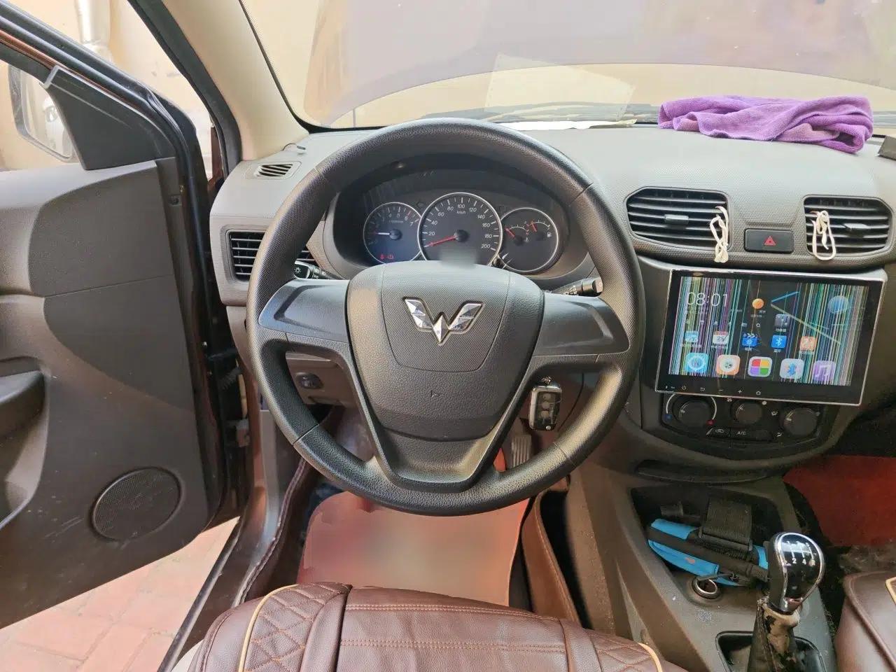 Wuling Hongguang 2015 1.5L S Basic Version China V Standard — миниатюра 10