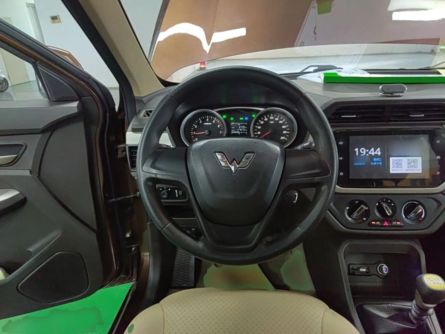 Wuling Hongguang 2019 1.5L S Comfort Edition China VI LAR — миниатюра 13