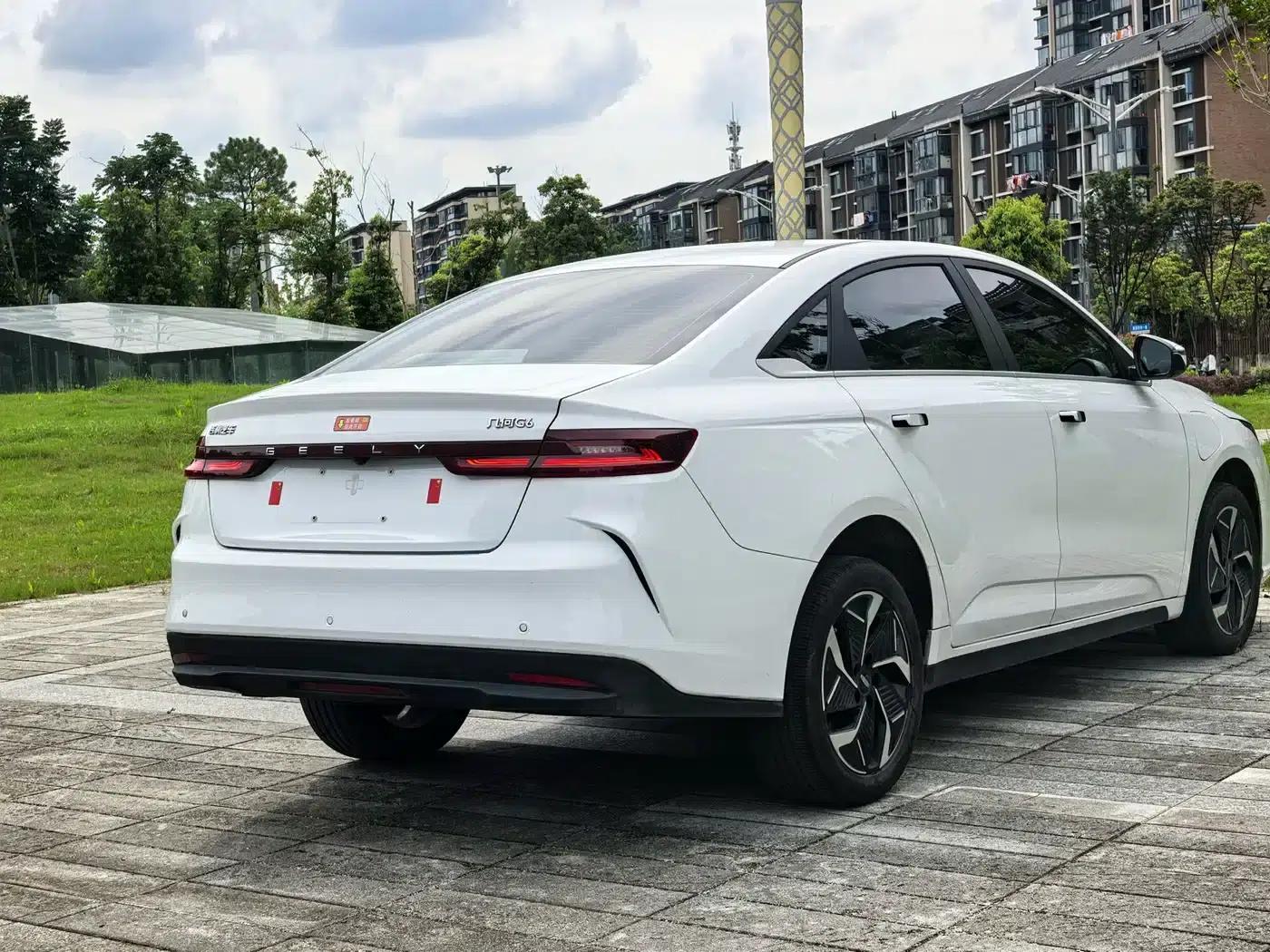 Geely Geometry G6 2024 500KM Premium Edition — миниатюра 6