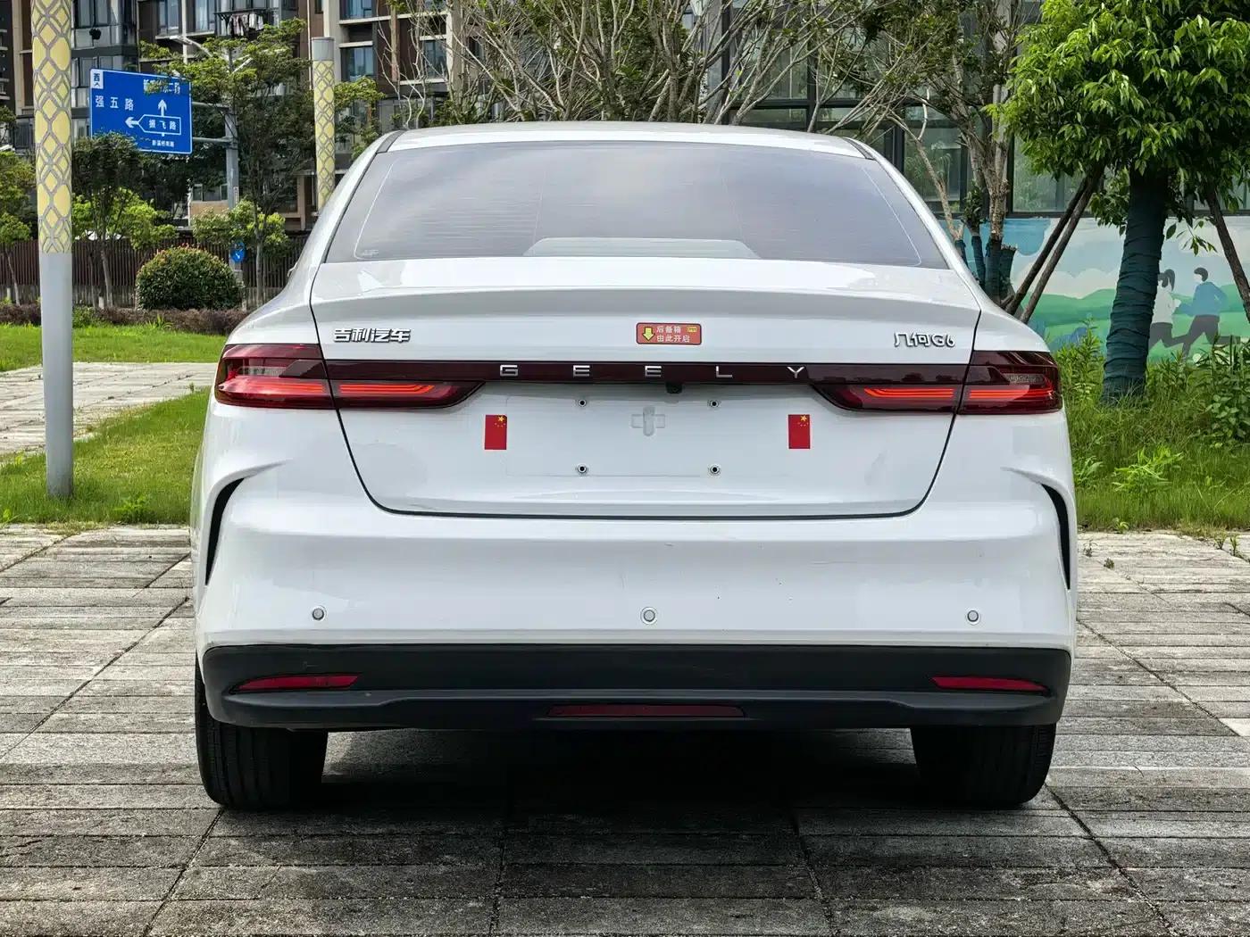 Geely Geometry G6 2024 500KM Premium Edition — миниатюра 7