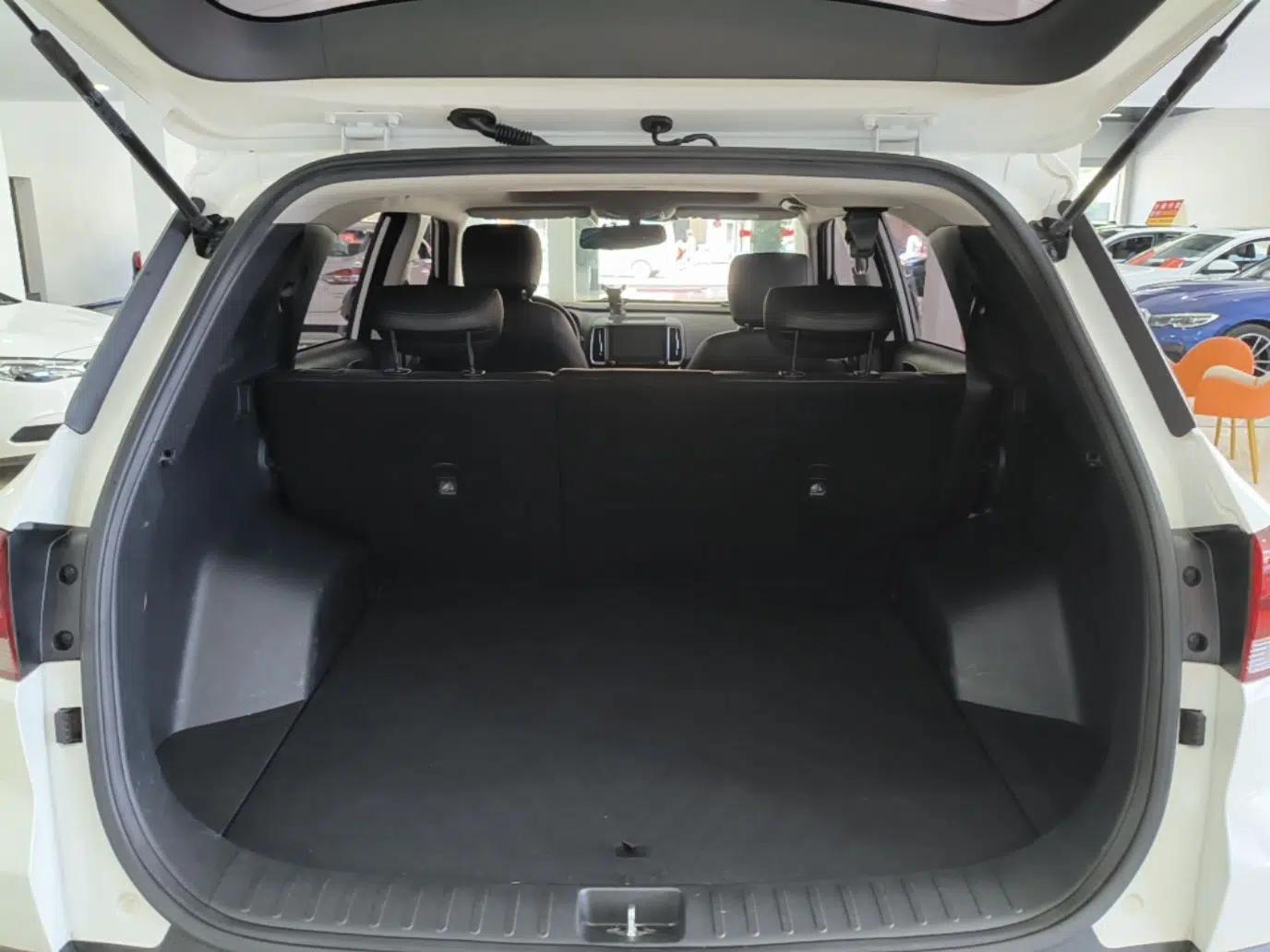 Hyundai ix35 2019 2.0L Automatic 2WD Zhiyong·Changxiang Edition China VI Standard — миниатюра 22