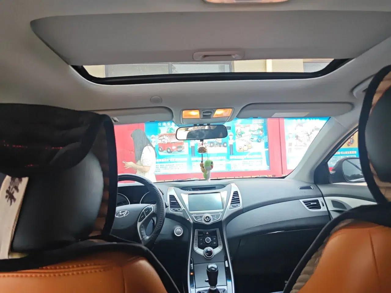 Hyundai Elantra (5th Generation / Langdong) 2016 1.6L Manual Luxury Model — миниатюра 15