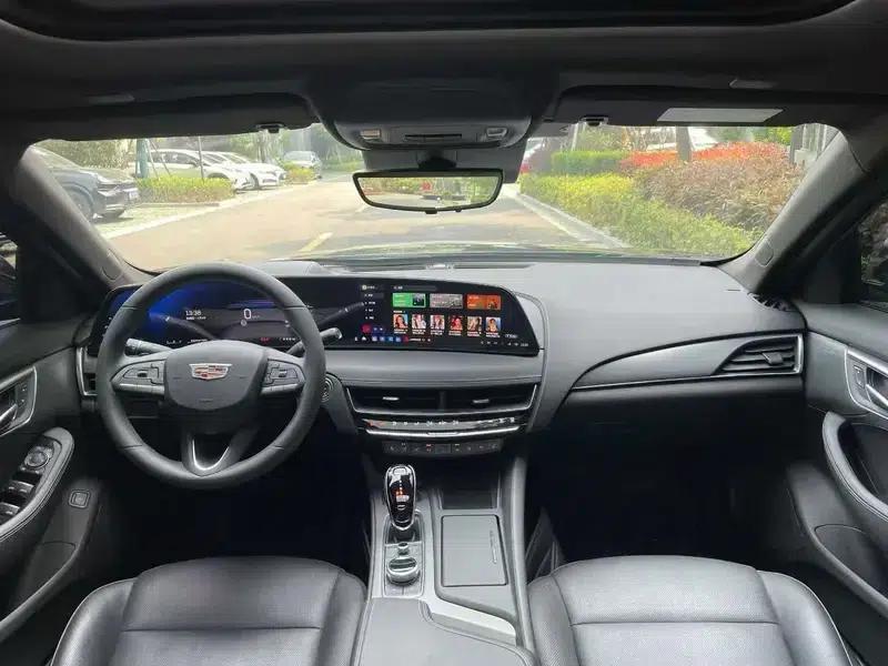 2024 Cadillac CT5 28T Luxury — миниатюра 6