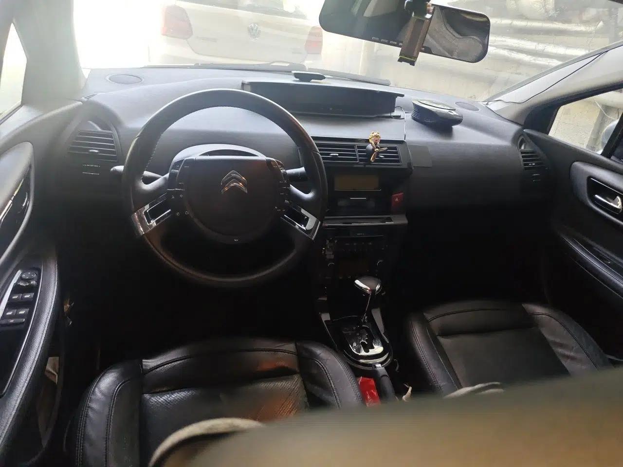 Citroen C-Quatre 2012 Sedan 2.0L Automatic Prestige Model — миниатюра 9
