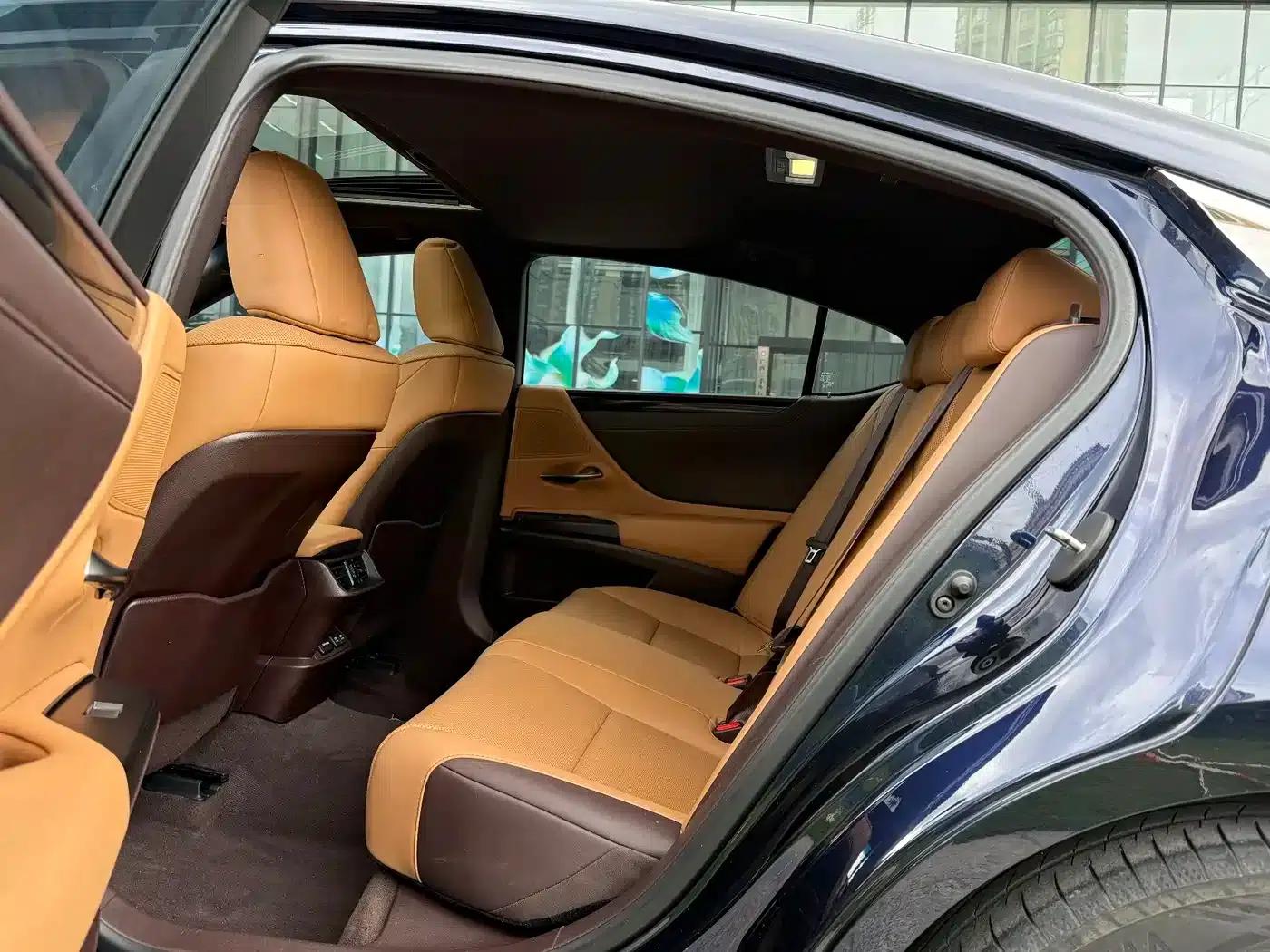 Lexus ES 2021 Model 200 Premium Edition — миниатюра 6