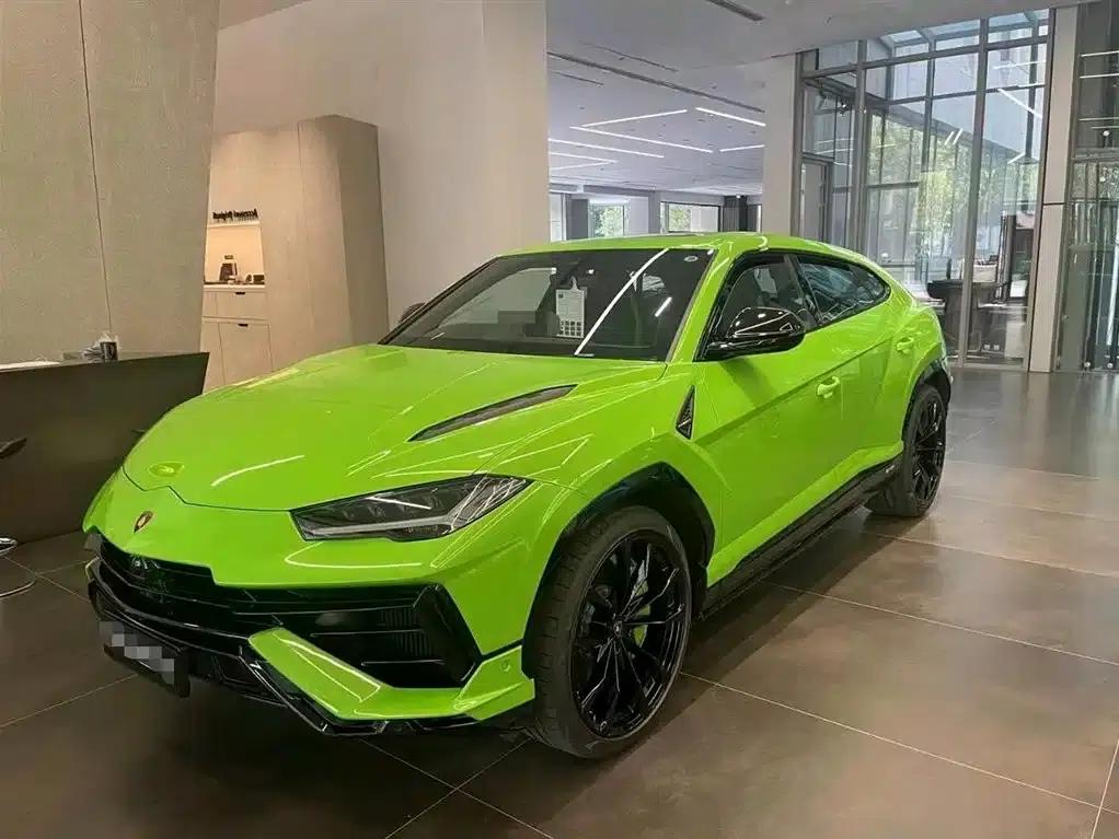 2023 Urus 4.0T V8 S — миниатюра 1