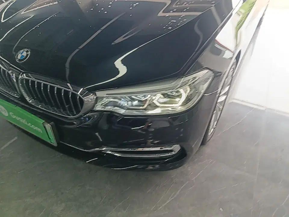 BMW 5 Series New Energy 2019 Updated Version 530Le Luxury Package — миниатюра 8