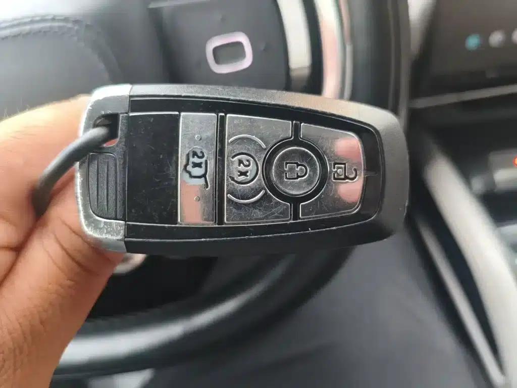 Navigator 2023 2.0T AWD Premium Edition — миниатюра 9