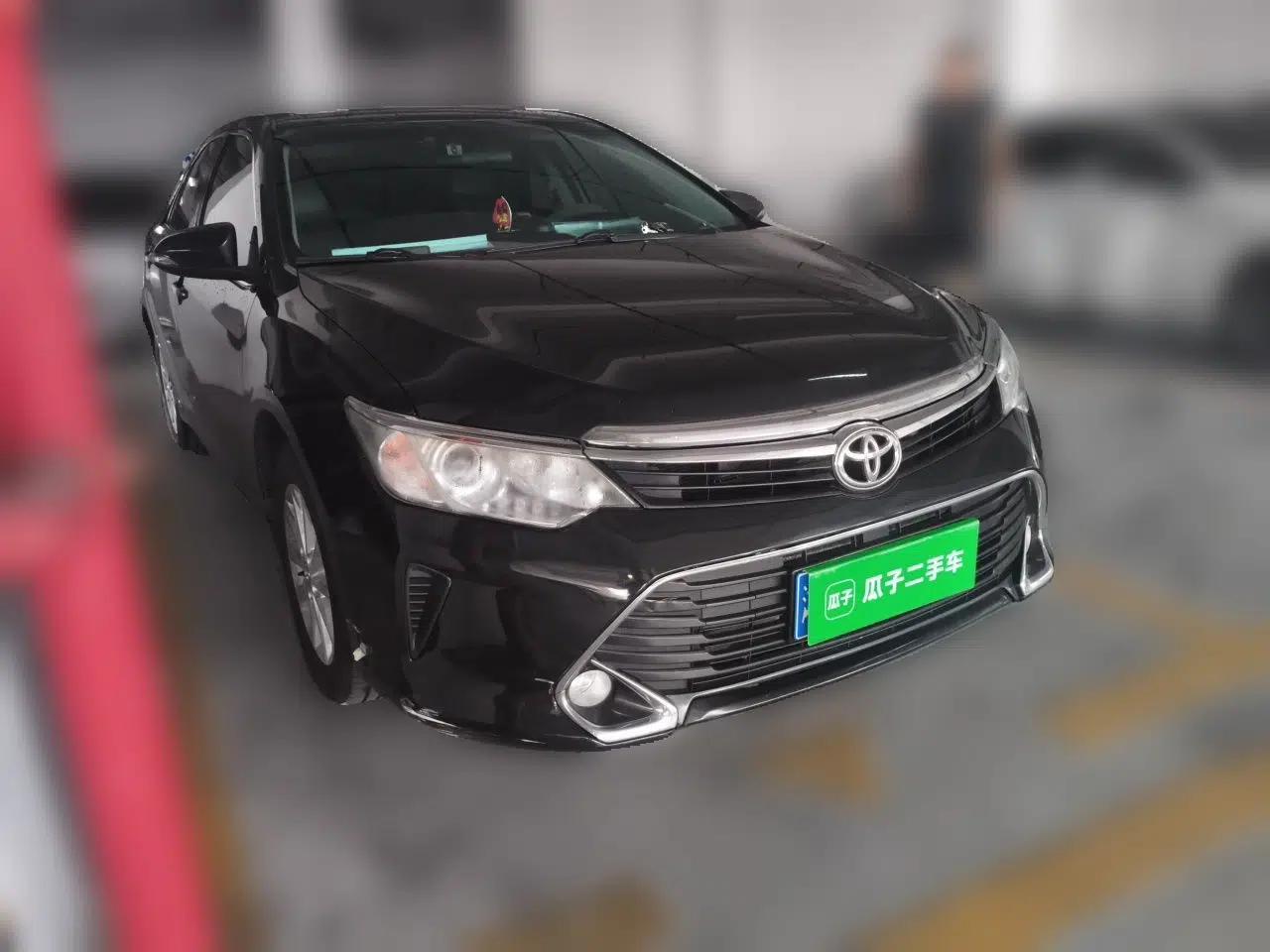 Toyota Camry 2016 2.0G 10th Anniversary Leading Edition — миниатюра 3