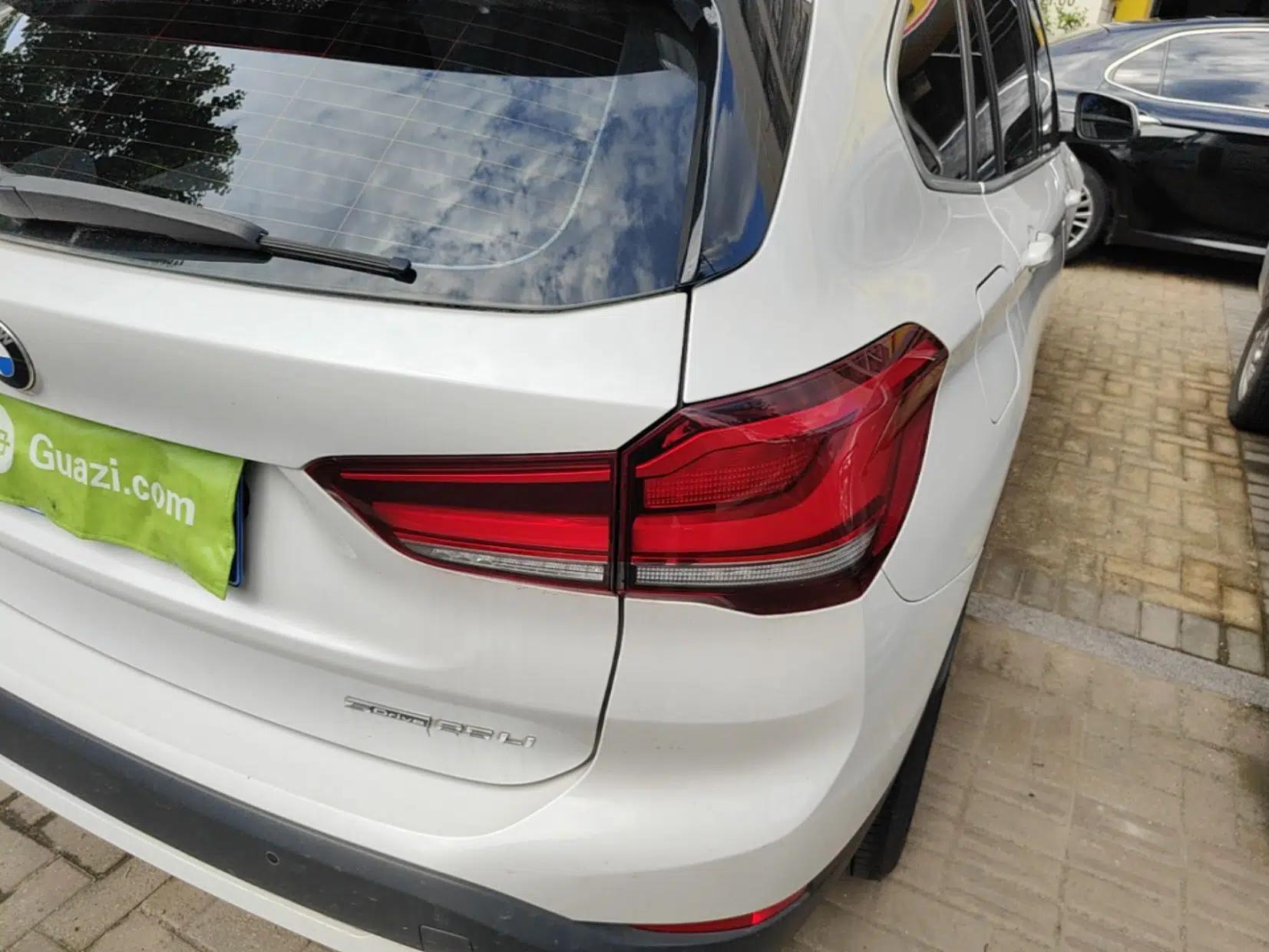 BMW X1 2020 sDrive25Li Leading Model — миниатюра 9