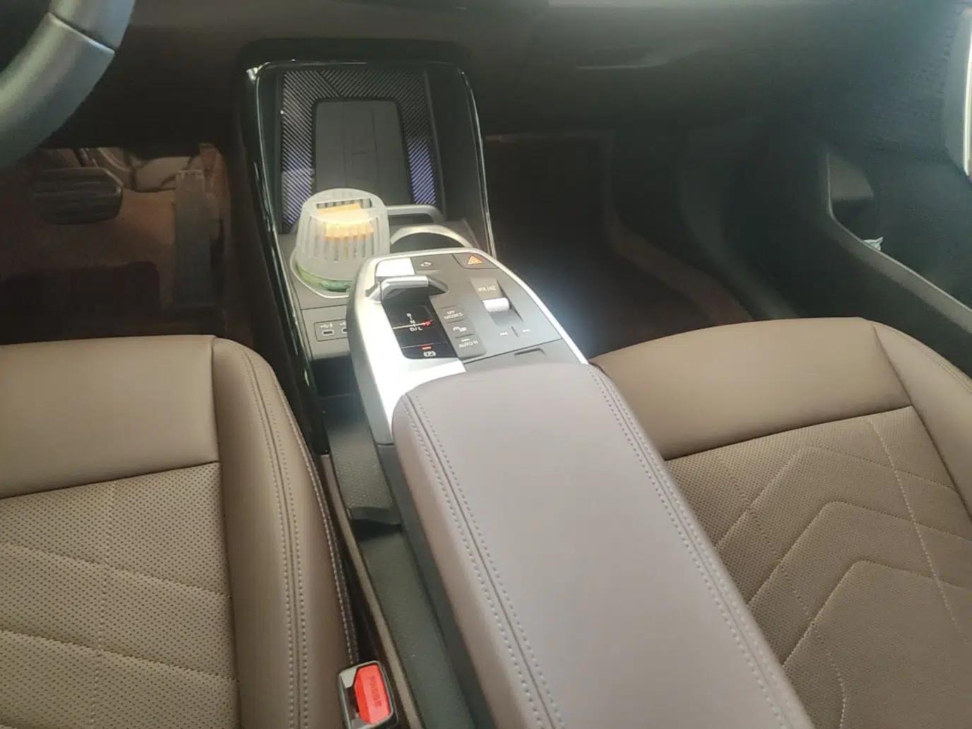 BMW X1 2023 sDrive25Li M Sport Package — миниатюра 16