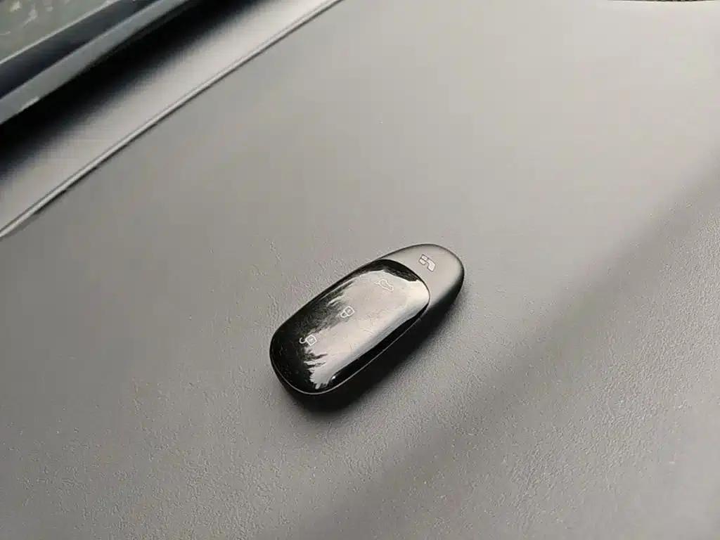 Li Auto ONE 2021 Extended Range 6-Seater — миниатюра 9