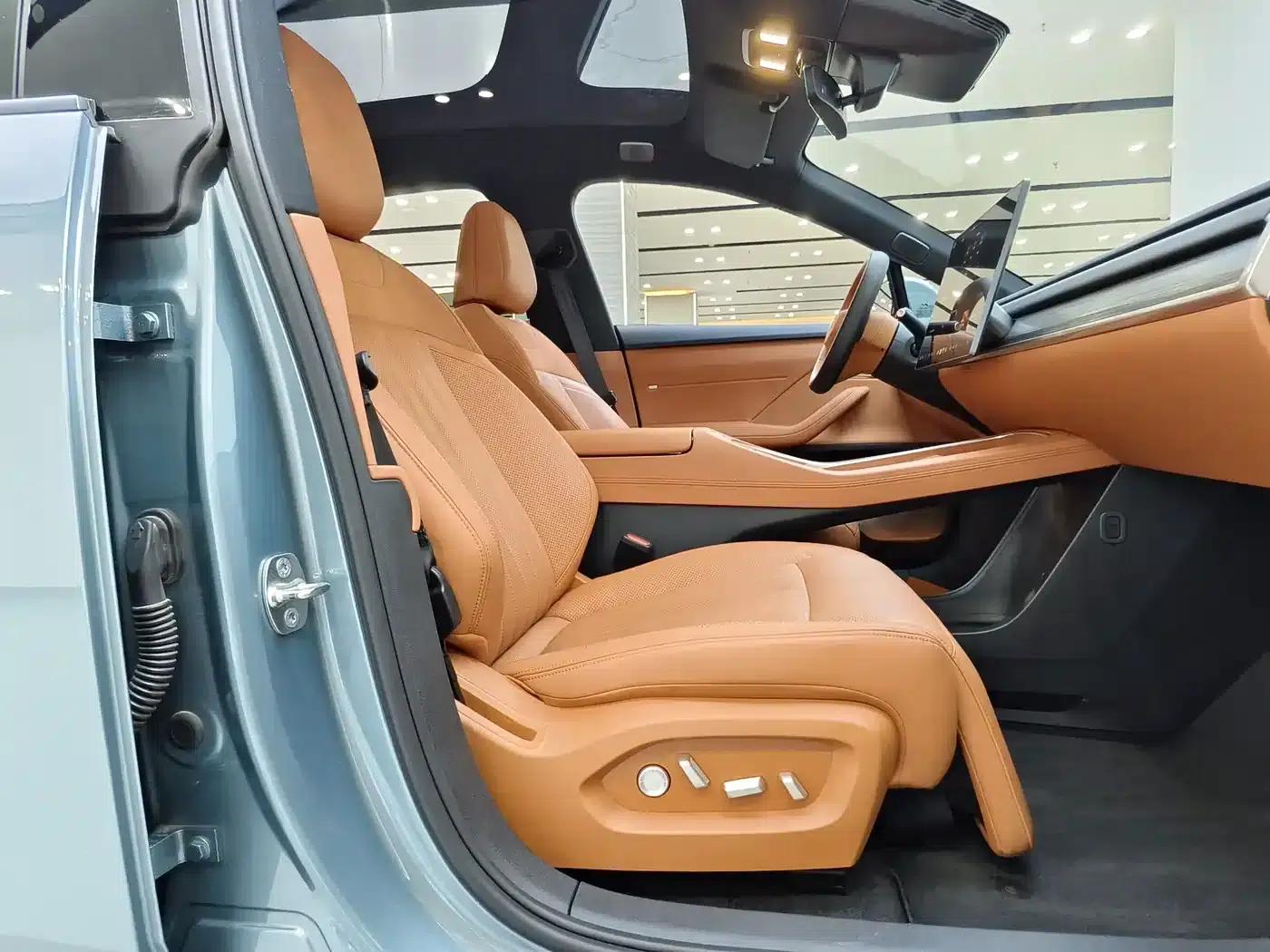 Chevrolet L60 2024 60kWh Rear-Wheel Drive — миниатюра 8