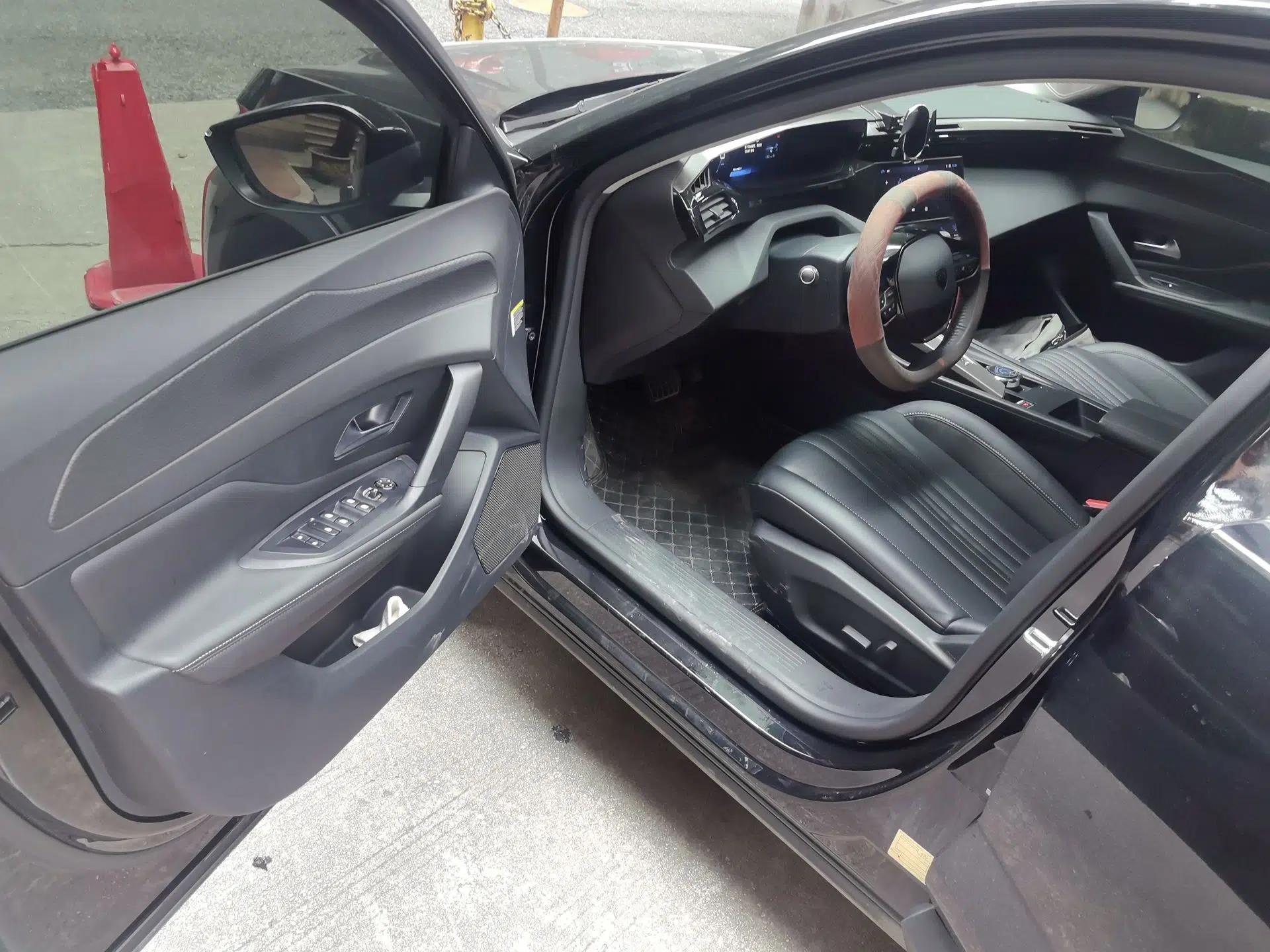 Peugeot 408X 2025 RS Model — миниатюра 16