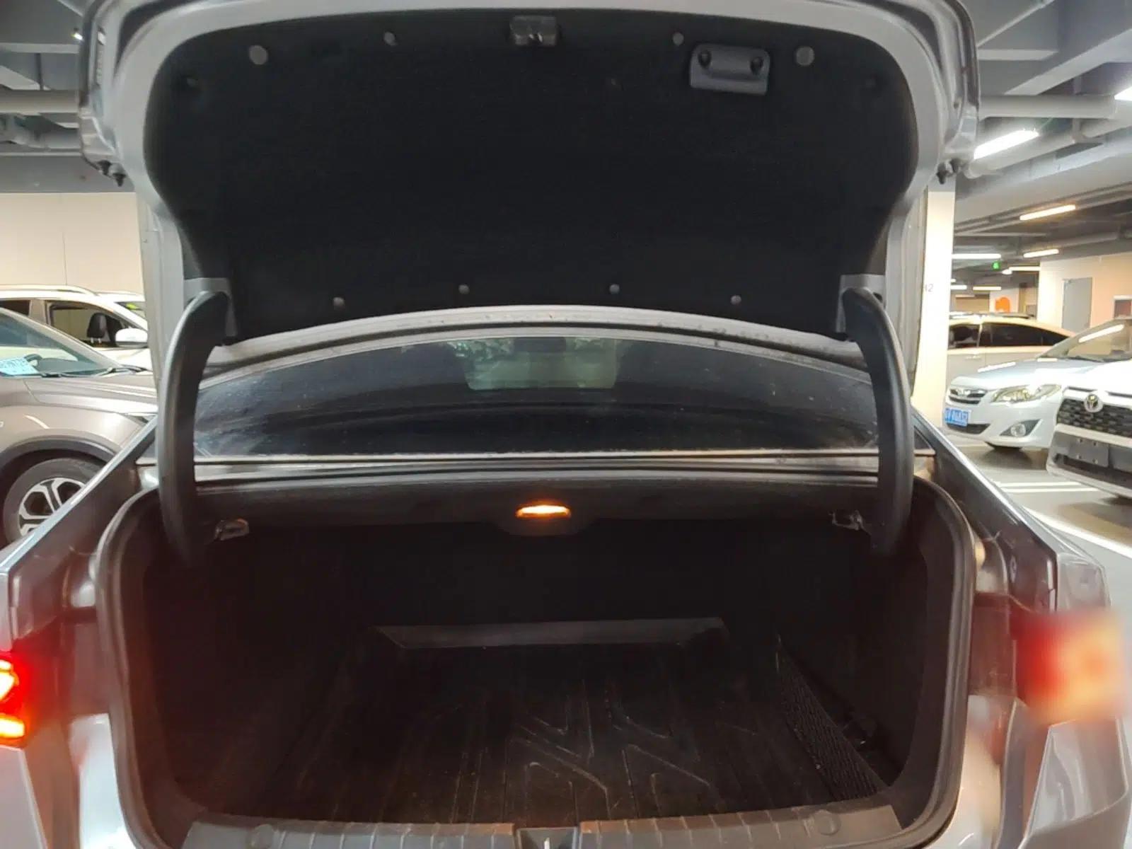 BYD Qin PLUS 2021 DM-i 55KM Flagship Model — миниатюра 27