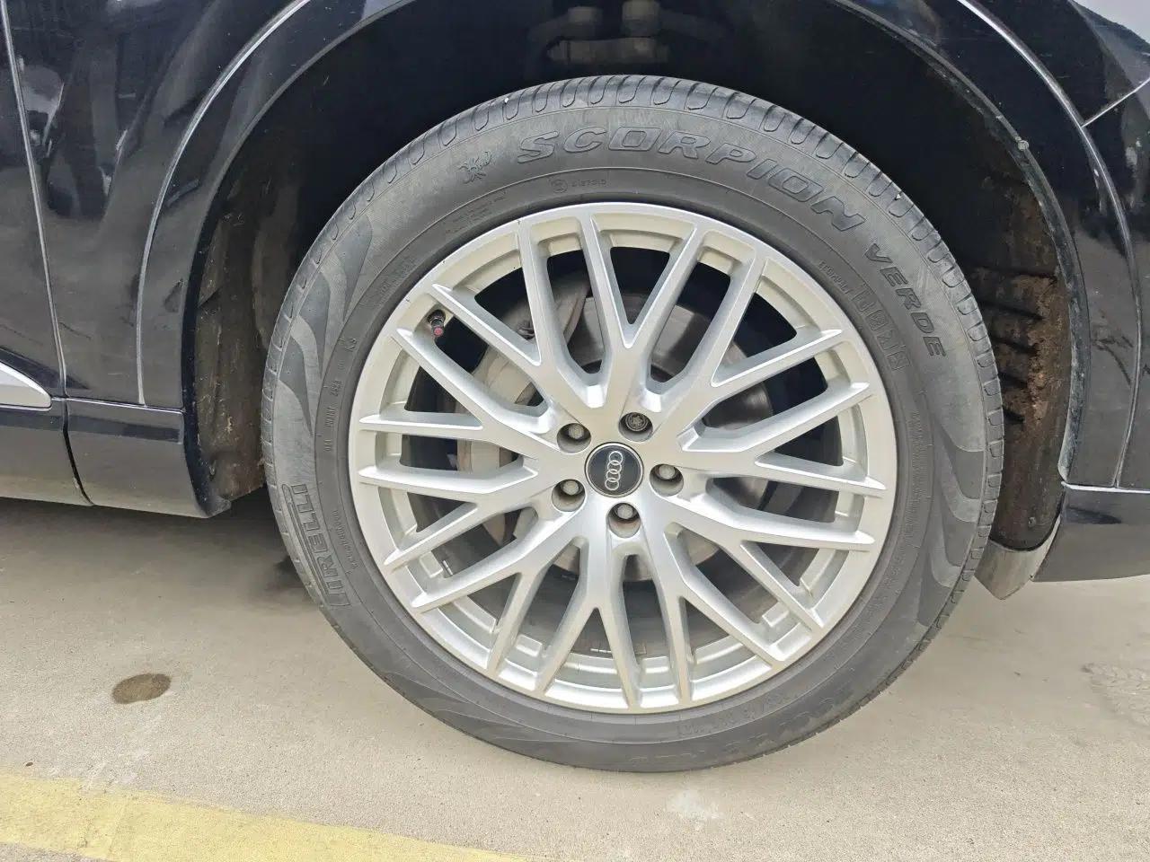 Audi Q7 2016 40 TFSI Comfort Model — миниатюра 8