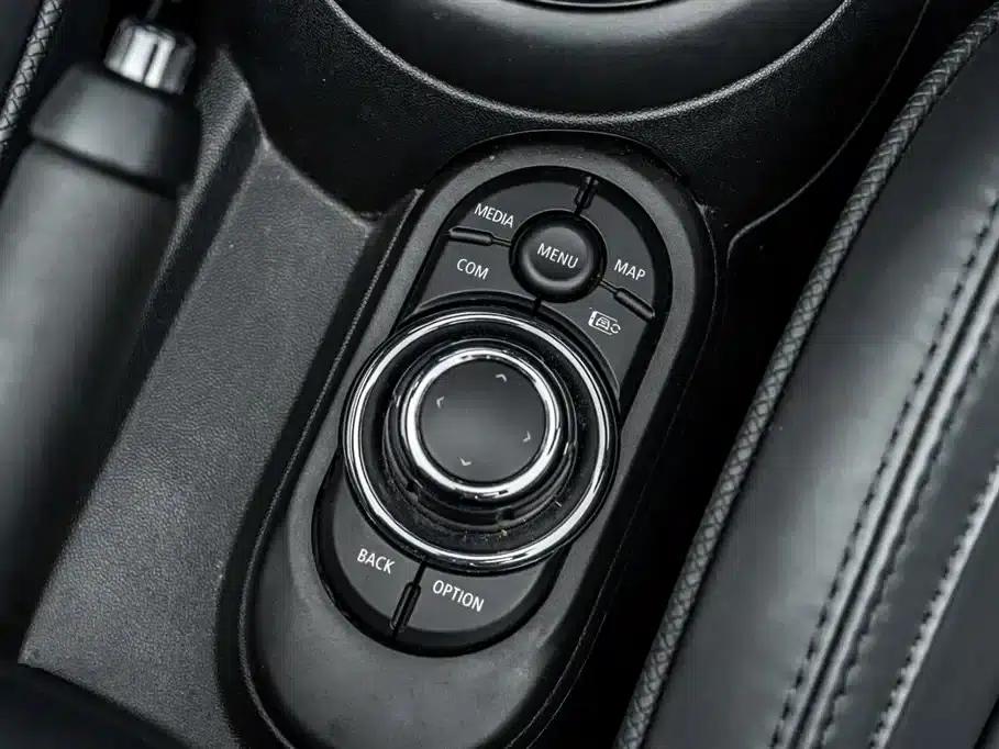MINI 2023 2.0T COOPER S CABRIO Artist — миниатюра 34