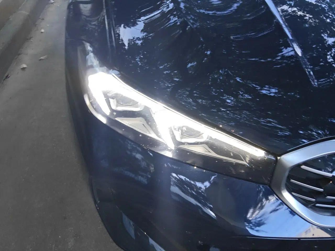 BMW 3 Series 2025 325i M Sport Package — миниатюра 7