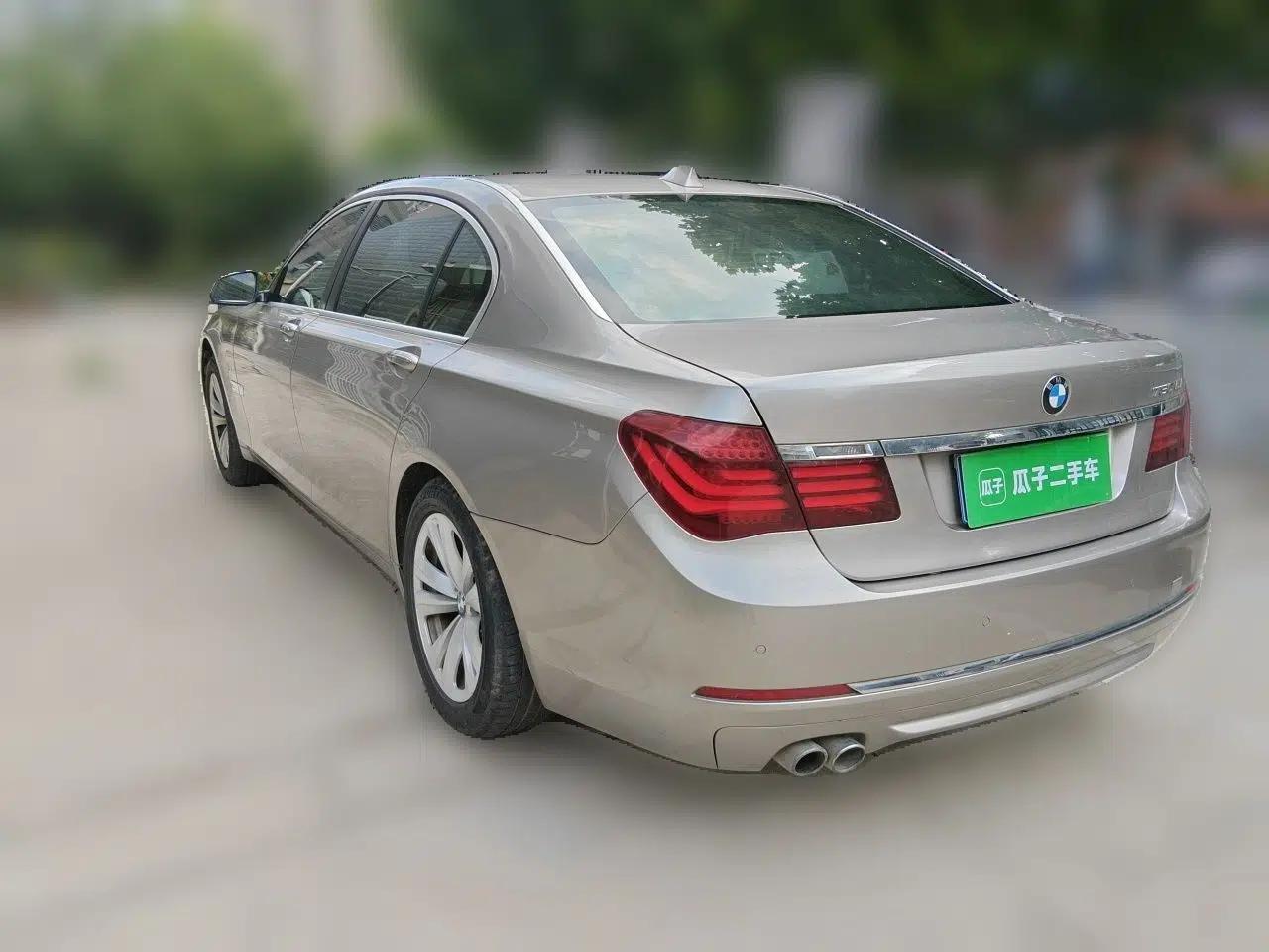 BMW 7 Series 2013 730Li Luxury Model — миниатюра 4