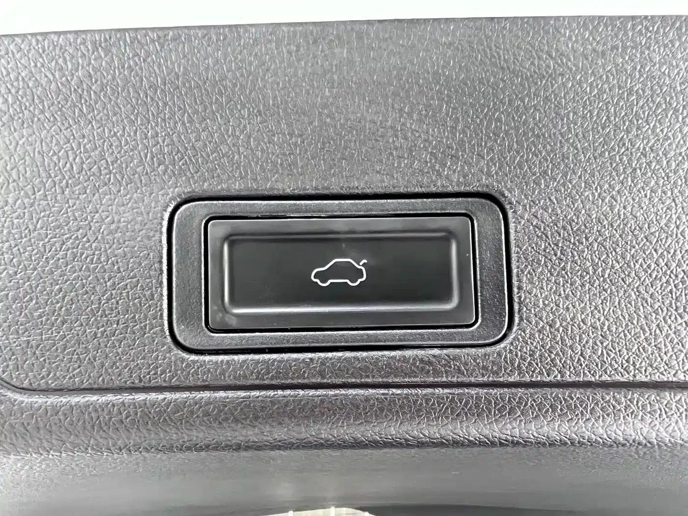 Chery Tiggo 8 2022 1.5TCI Automatic Premium Edition 7-Seater — миниатюра 19