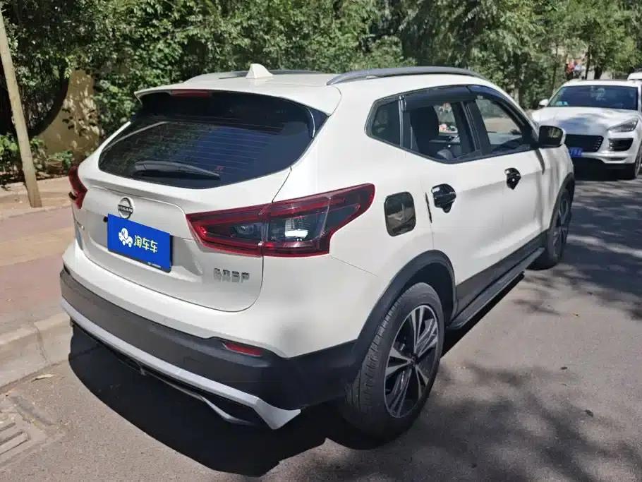 Nissan Qashqai 2023 Classic 2.0L CVT XV+ Leading Edition — миниатюра 3