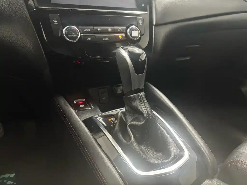 Nissan Qashqai 2021 2.0L CVT Smart Edition — миниатюра 6