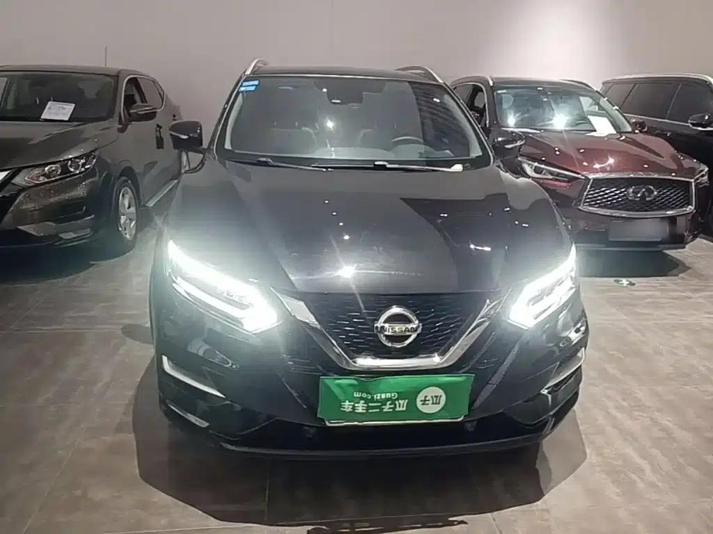 Nissan Qashqai 2022 2.0L CVT XV Prem Luxury Edition — миниатюра 3
