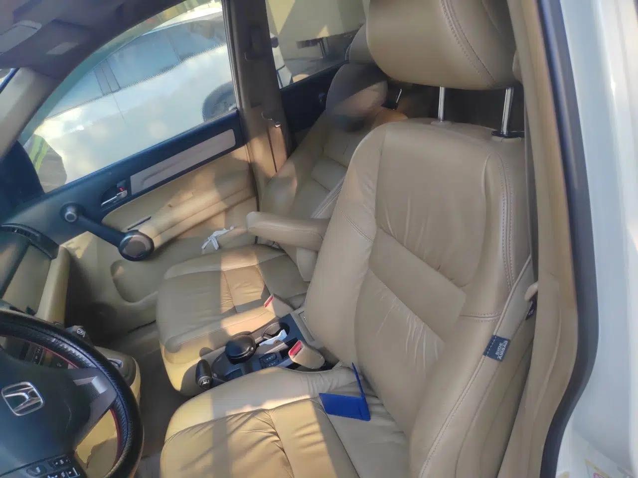 Honda CR-V 2010 2.4L automatic four-wheel drive luxury version — миниатюра 15